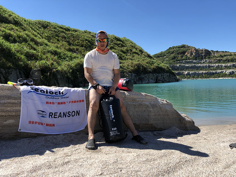 Potovanje po naravi, vodoodporen prvi: edinstveno zasnovan vodoodporni nahrbtnik iz Sealock Outdoor